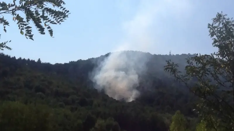 Incendio sul Monte Orfano