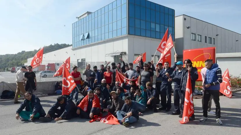 Sciopero al Penny Market di Desenzano