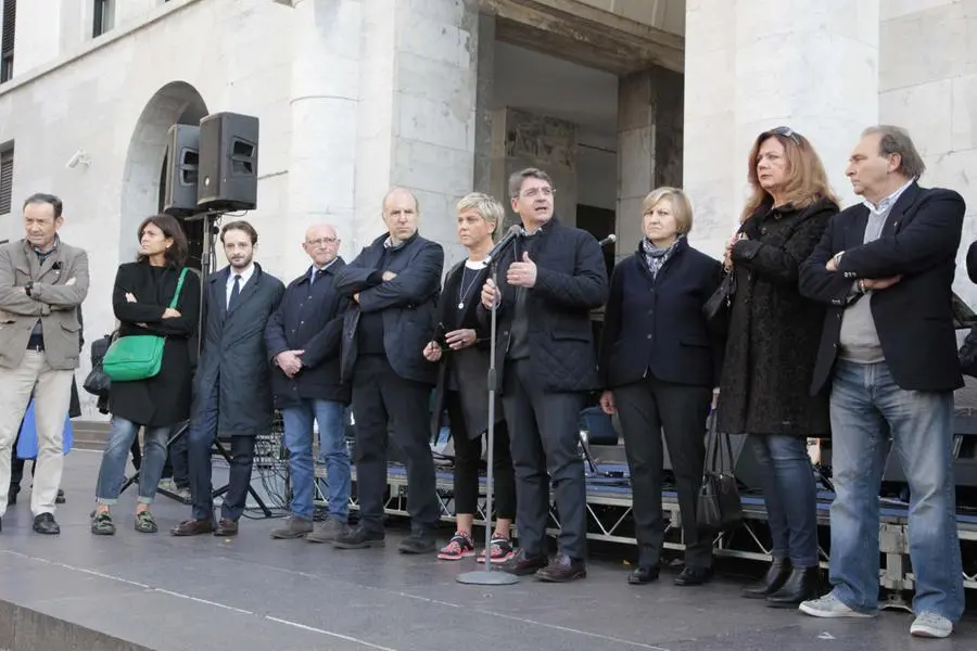 L'inaugurazione del nuovo mercato del sabato mattina
