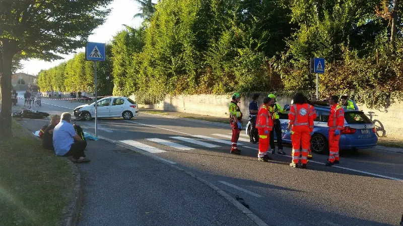 Tragedia a Passirano, morto il motociclista