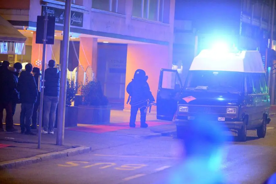 Allarme bomba in via Milano