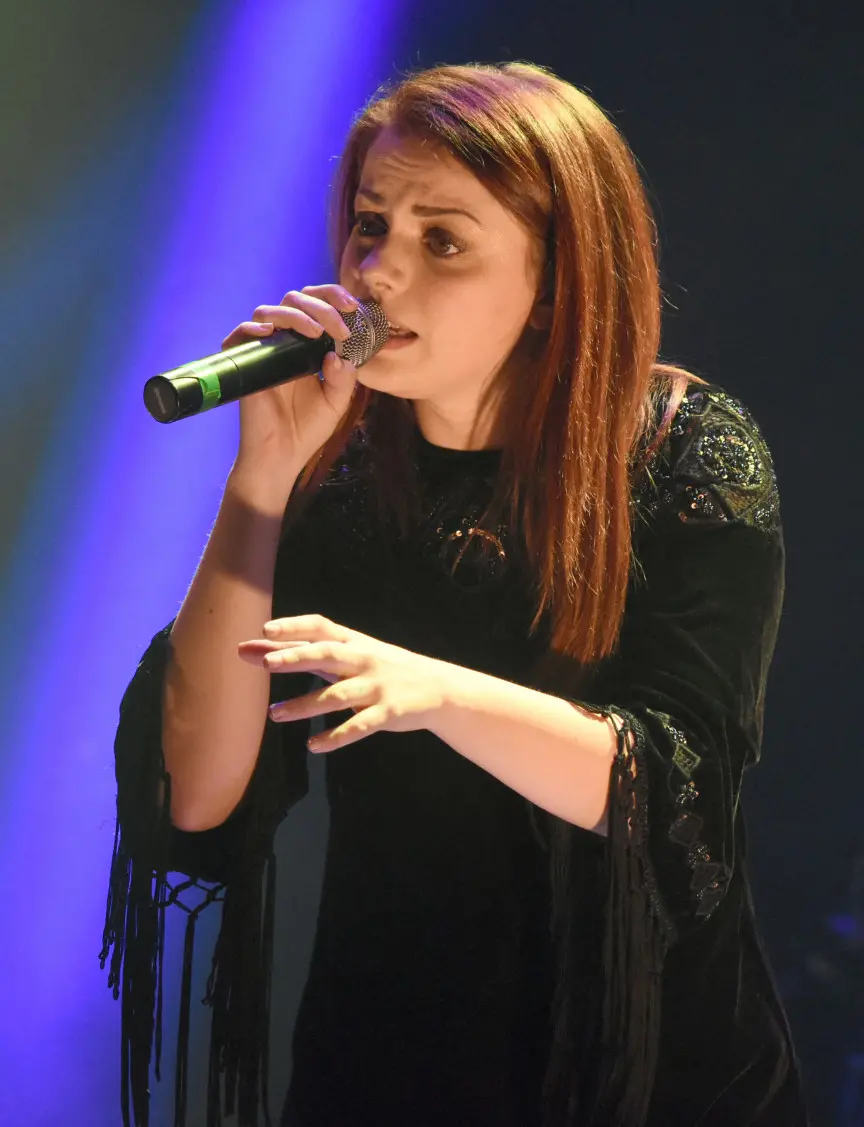 Luchi, vincitrice del Festival di Ghedi, e l'ospite Annalisa
