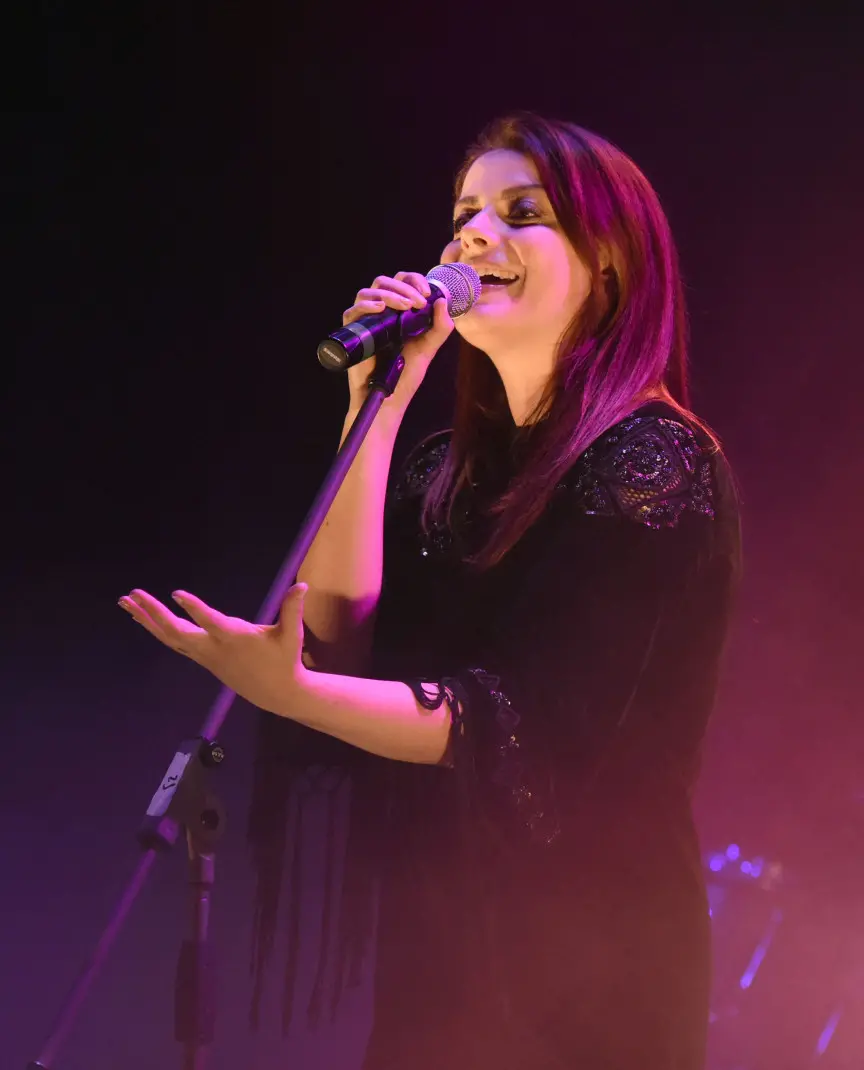 Luchi, vincitrice del Festival di Ghedi, e l'ospite Annalisa