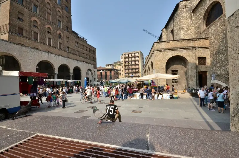 Il mercato visto dall'alto