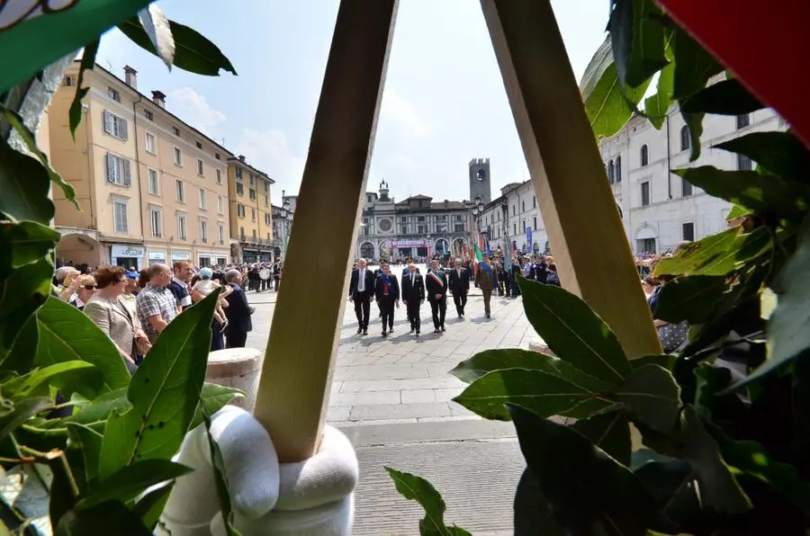 Le celebrazioni del 2 giugno in piazza Loggia