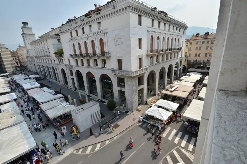 Il mercato visto dall'alto
