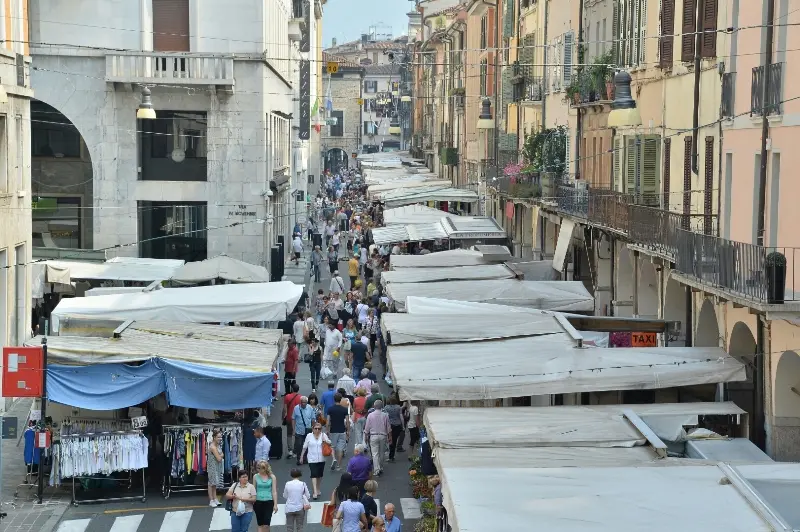 Il mercato visto dall'alto