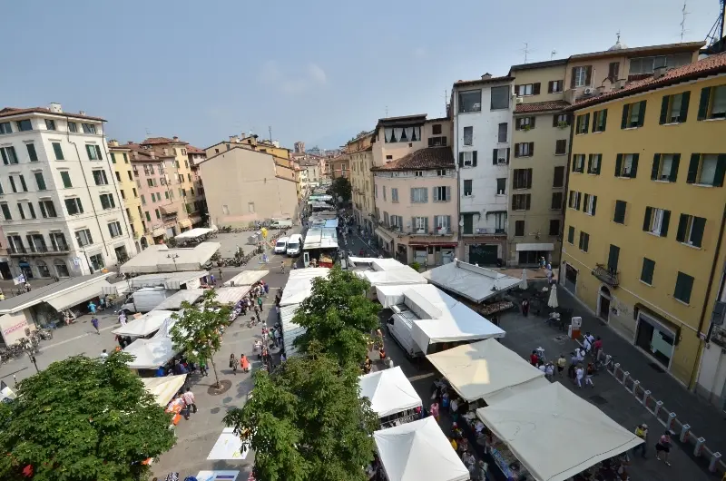 Il mercato visto dall'alto