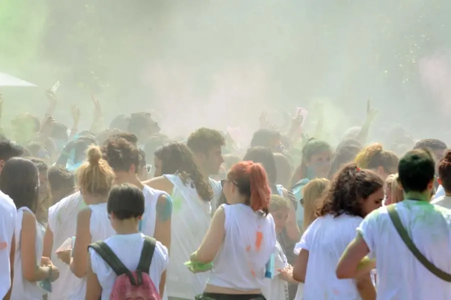 Holi Fun, musica e colori