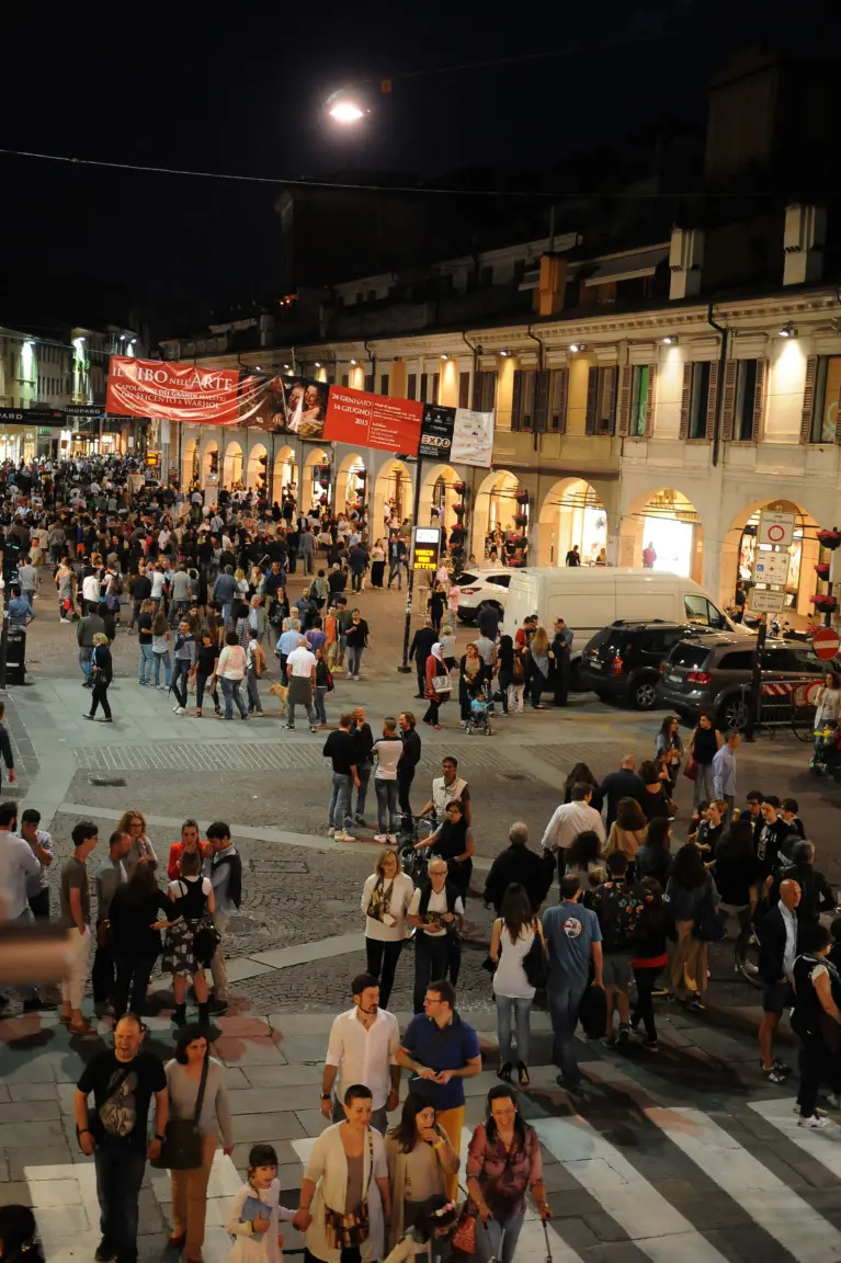 Mille Miglia, impazza la Notte Bianca