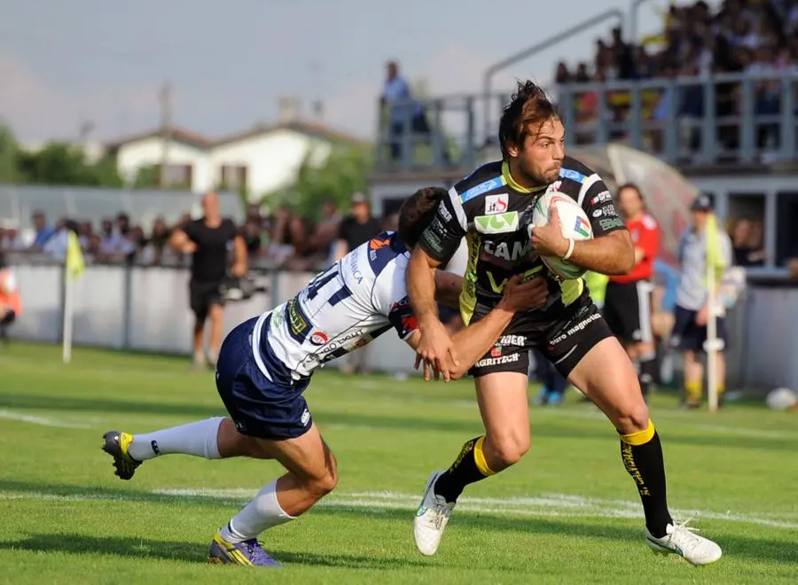 Rugby, Calvisano in finale