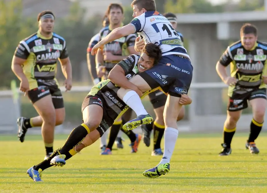 Rugby, Calvisano in finale