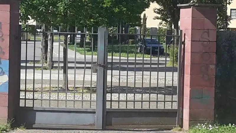 Ducos 2, parco chiuso per chiave smarrita