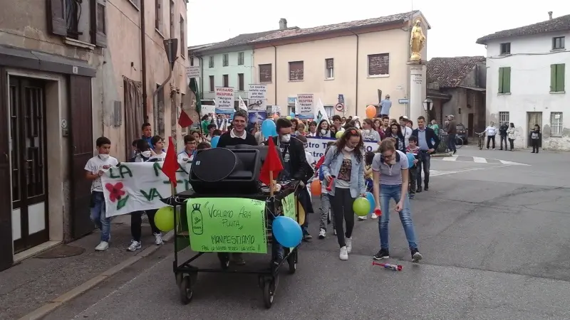 Visano, a migliaia in corteo contro l'inquinamento