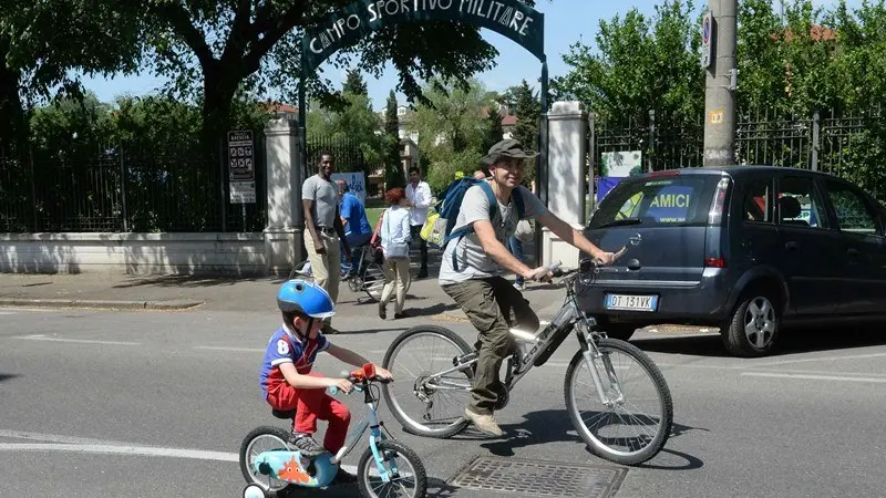 Festa per cento giovani ciclisti
