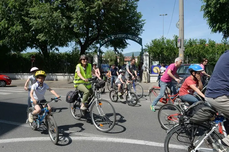 Festa per cento giovani ciclisti