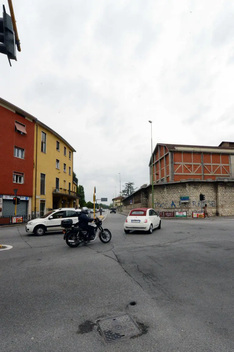 Sparatoria in via Franchi