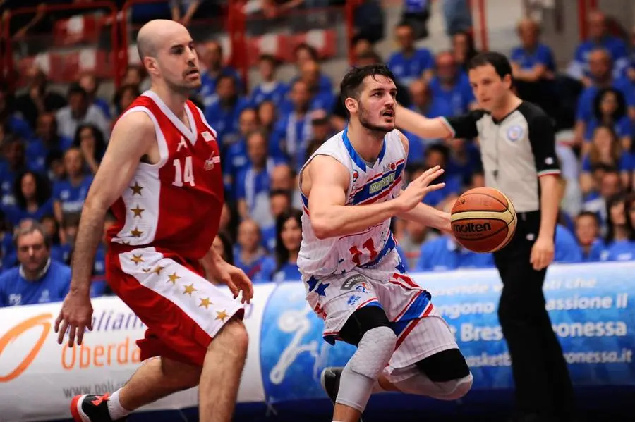 Basket, A2 Gold: Centrale-Trieste: 86-76