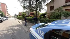 Volante nel quartiere in cui è avvenuto l'arresto