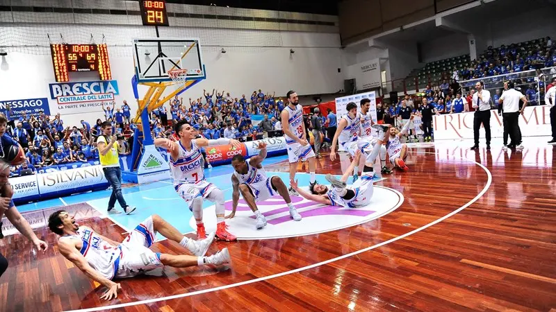 Basket Centrale, Esultanza a fine gara