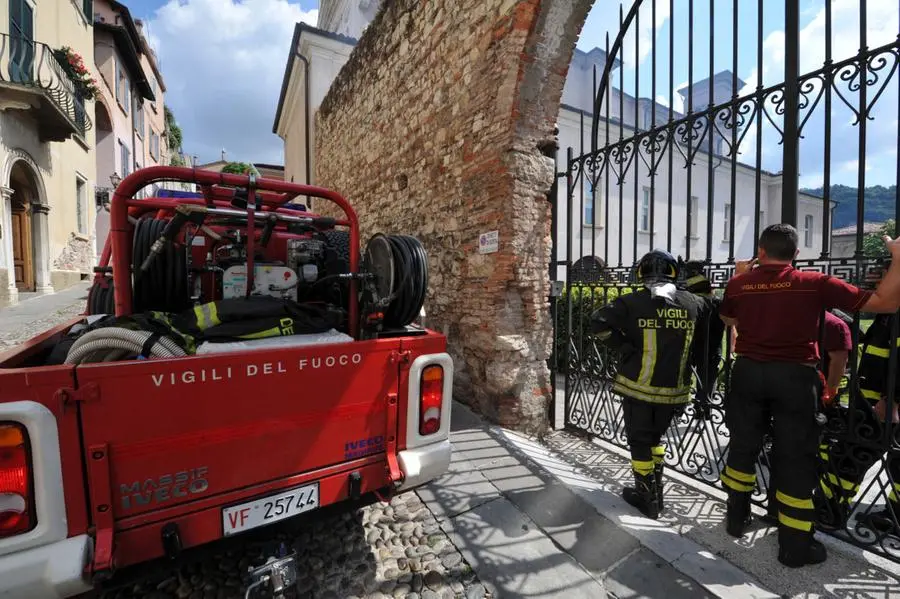 L'intervento dei Vigili del Fuoco in Santa Giulia
