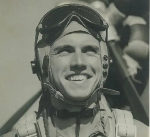 Il pilota Wilbur H. Johnson, il suo Thunderbolt e i suoi salvatori