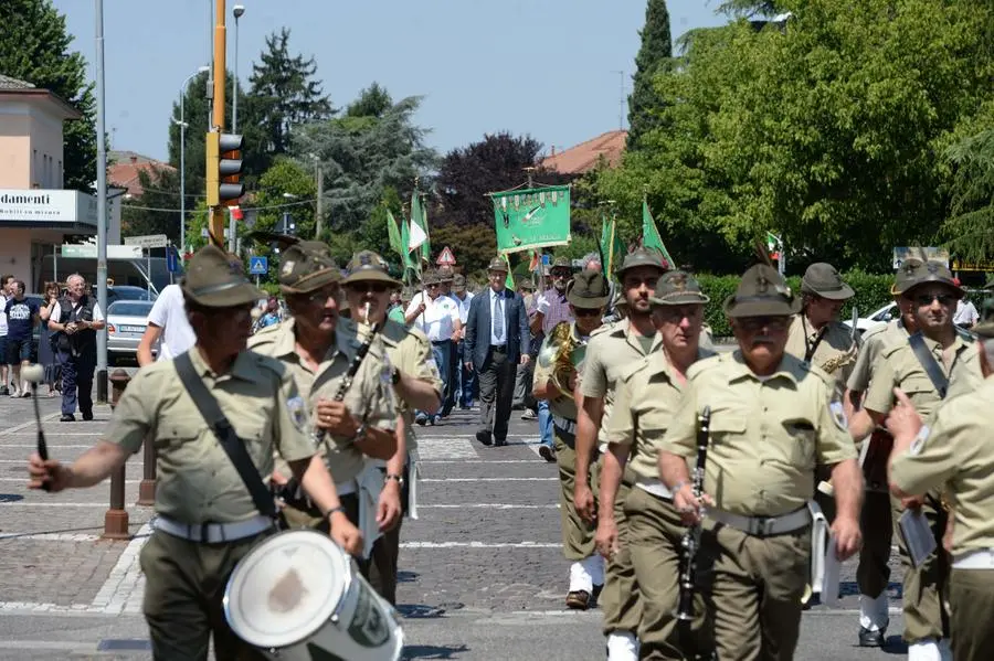 L'inaugurazione del monumento delle Penne Nere