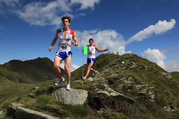 Corsa tra montagna e cielo: torna la Sky Marathon