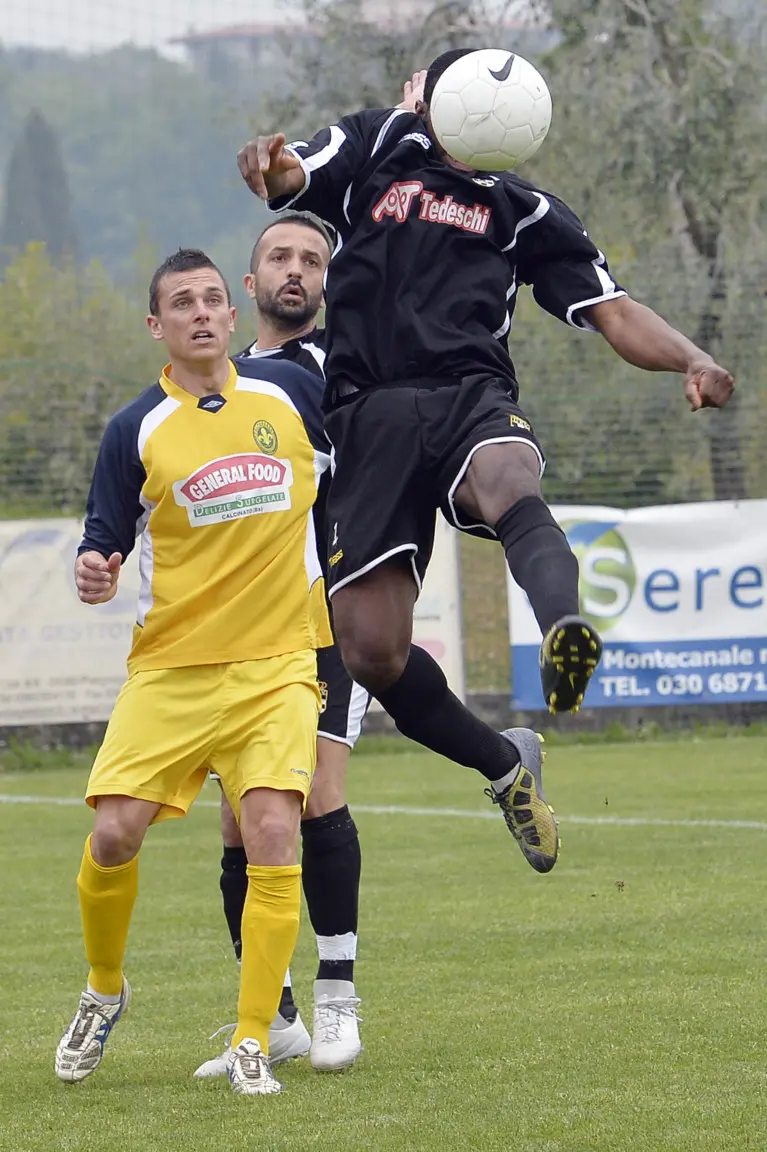Calcio, Seconda categoria: Valtenesi-Villanovese 0-2