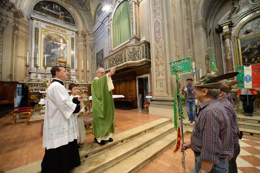 L'inaugurazione del monumento delle Penne Nere
