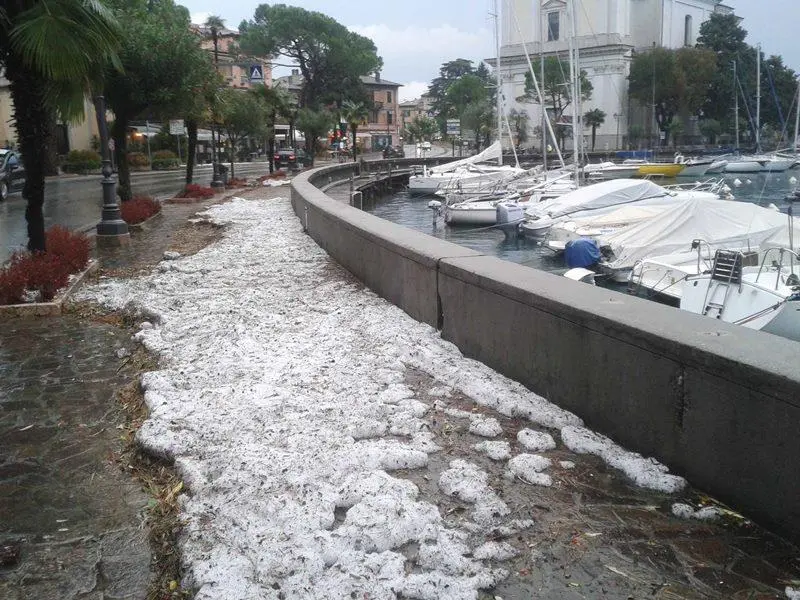 Il maltempo si abbatte su Toscolano Maderno