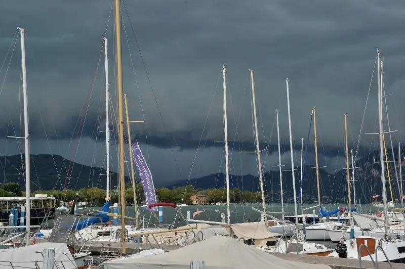 Ferragosto sotto la tempesta