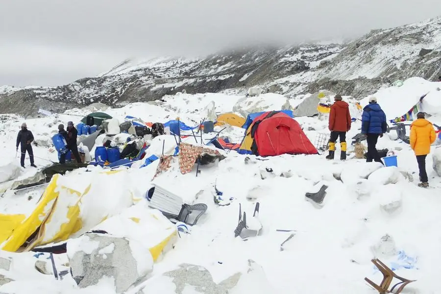 Paura per gli alpinisti presenti sull'Everest