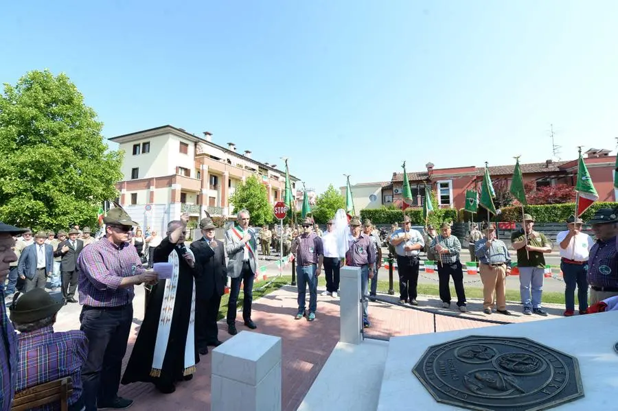 L'inaugurazione del monumento delle Penne Nere