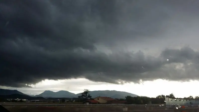 Ferragosto sotto la tempesta