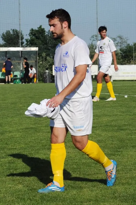 Calcio, Seconda categoria, Valtenesi-Valsabbia 0-2