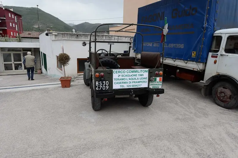 L'Aquila abbraccia gli Alpini