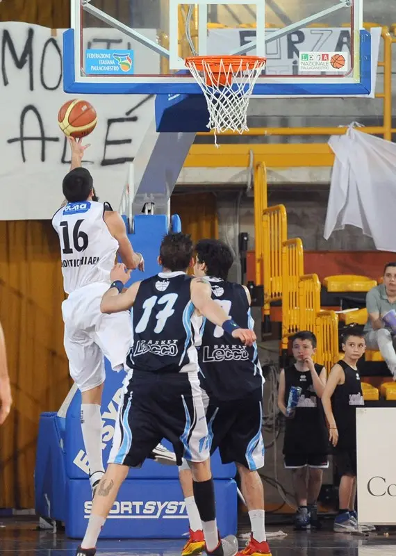 Montichiari batte Lecco 73-63