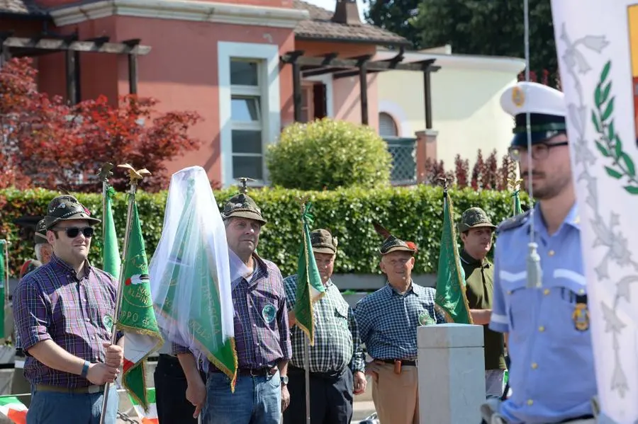 L'inaugurazione del monumento delle Penne Nere