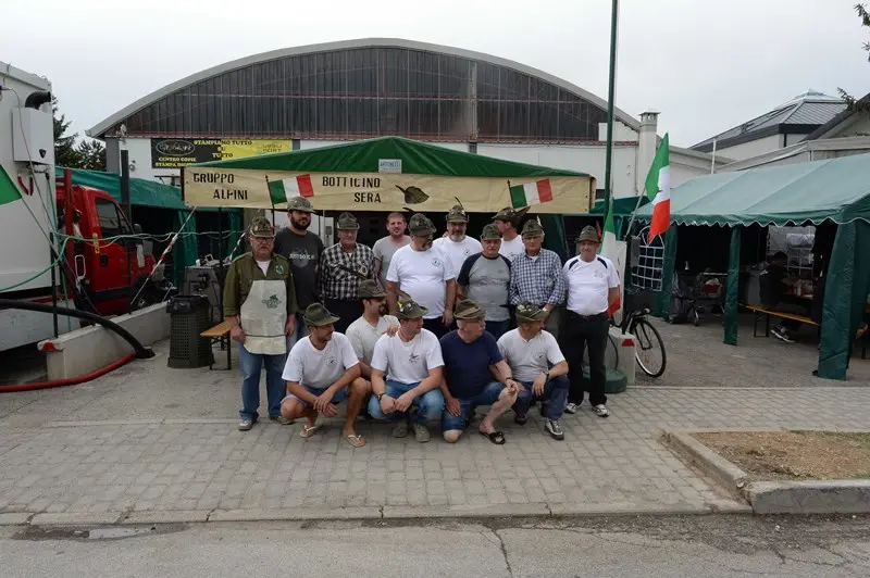 L'Aquila abbraccia gli Alpini