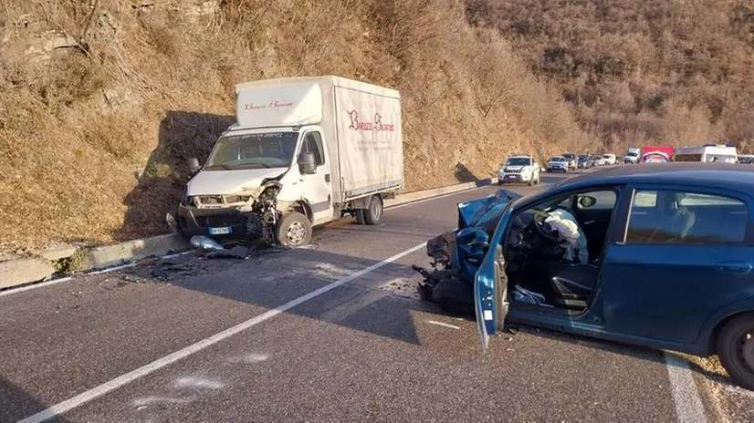 I mezzi coinvolti nell'incidente ad Agnosine