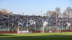 I tifosi del Brescia allo Zini di Cremona nel 2022 - © www.giornaledibrescia.it