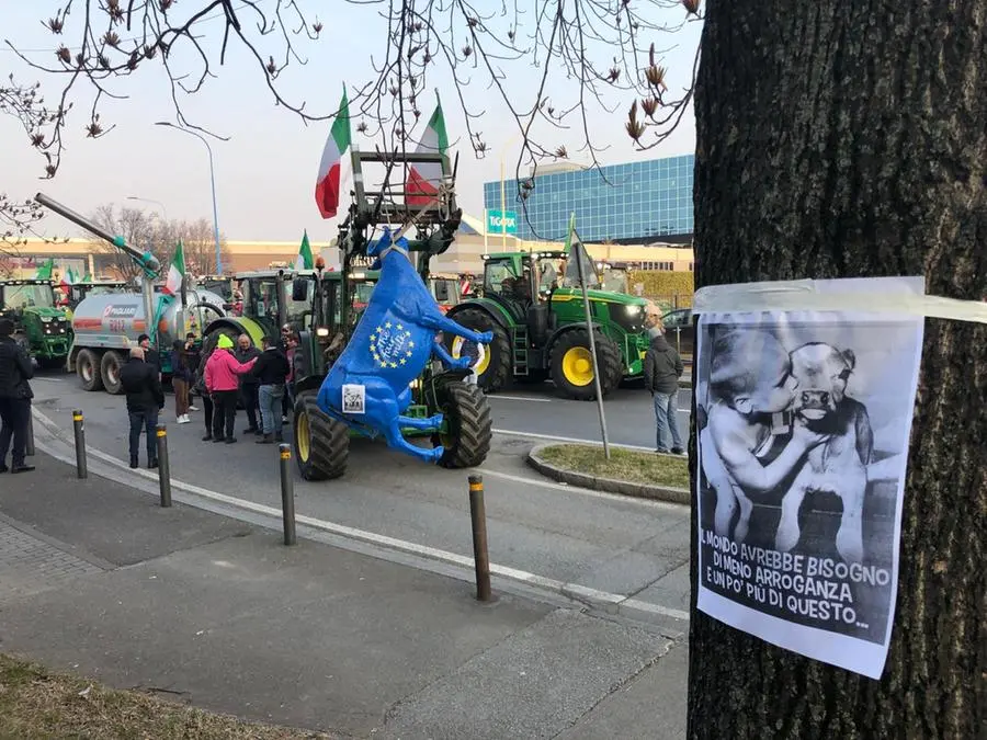 La protesta dei trattori al Pirellino