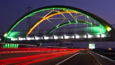 Il ponte che scavalca l’autostrada A21 ed è diventato simbolo della Corda Molle - © www.giornaledibrescia.it