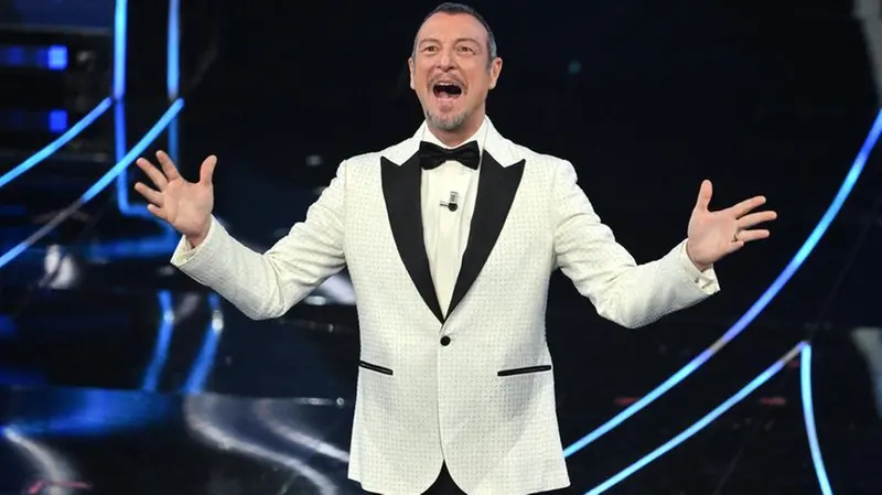 Il saluto di Amadeus