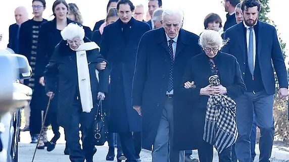 Maria Sole Agnelli, John Elkann, Margherita Agnelli e il marito Serge de Pahlen, in occasione del funerale di Marella Caracciolo, vedova di Gianni Agnelli, nella chiesa San Pietro in Vincoli a Villar Perosa, Torino, 25 febbraio 2019. ANSA/ALESSANDRO DI MARCO