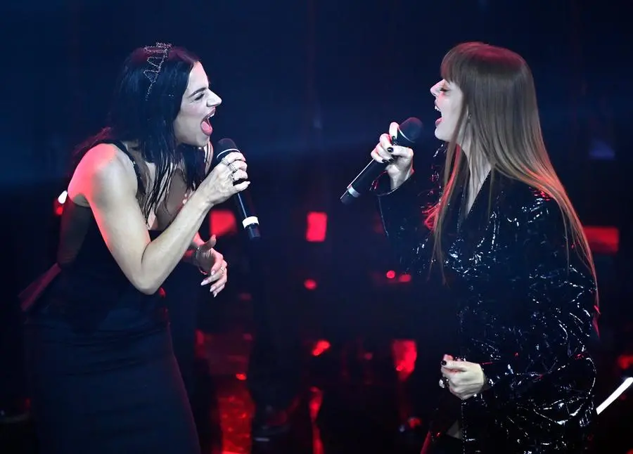 Italian singer Annalisa (R) and Veronica Lucchesi, Italian singer of La Rappresentante di Lista perform on stage at the Ariston theatre during the 74th Sanremo Italian Song Festival, Sanremo, Italy, 09 February 2024. The music festival will run from 06 to 10 February 2024. ANSA/RICCARDO ANTIMIANI