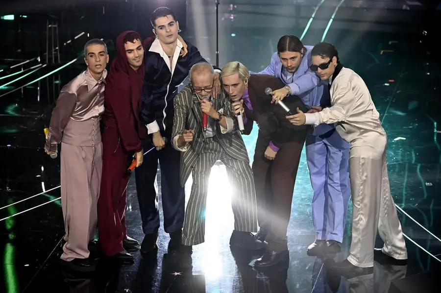 Italian band BNKR44 with Italian singer Pino D'Angio' (C) perform on stage at the Ariston theatre during the 74th Sanremo Italian Song Festival in Sanremo, Italy, 09 February 2024. The music festival runs from 06 to 10 February 2024.   ANSA/RICCARDO ANTIMIANI