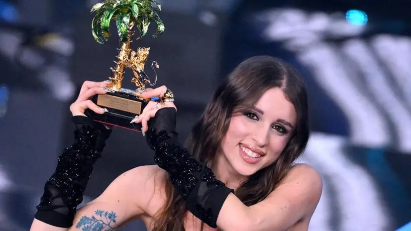 Angelina Mango with the trophy after winning the Sanremo Italian Song Festival at the Ariston theatre during the 74th Sanremo Italian Song Festival, Sanremo, Italy, 10 February 2024. The music festival will run from 06 to 10 February 2024. ANSA/ETTORE FERRARI