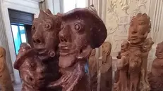 Le sculture di Seni Awa Camara a Palazzo Averoldi